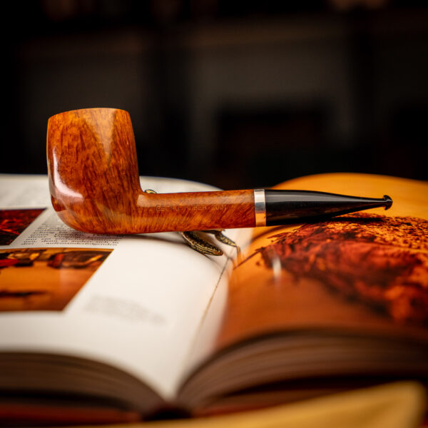 Huber Munich POTY 2001 by Savinelli Limited 54/150 9MM